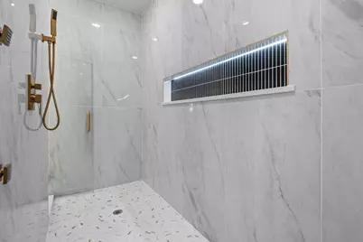 707 Hilltop Drive, Irving, TX 75060 - Photo 11
