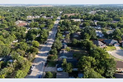 707 Hilltop Drive, Irving, TX 75060 - Photo 25
