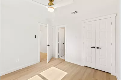 707 Hilltop Drive, Irving, TX 75060 - Photo 25