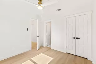 707 Hilltop Dr, Irving, TX 75060 - Photo 25