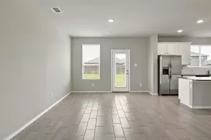 944 Ravenwood Ln, Van Alstyne, TX 75495 - Photo 11