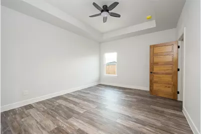 411 W Elm Street, Whitewright, TX 75491 - Photo 13