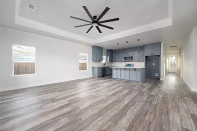411 W Elm Street, Whitewright, TX 75491 - Photo 3
