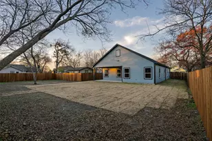 411 W Elm St, Whitewright, TX 75491 - Photo 19