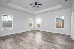 411 W Elm St, Whitewright, TX 75491 - Photo 7