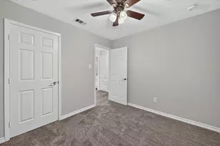 3633 Larry St, Haltom City, TX 76117 - Photo 15