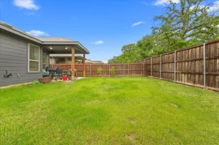 585 Concho St, Aubrey, TX 76227 - Photo 23