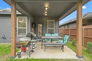 585 Concho St, Aubrey, TX 76227 - Photo 21