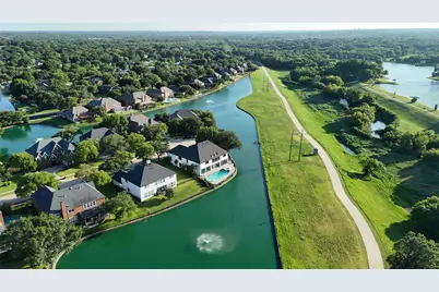 3007 Waterway Court, Arlington, TX 76012 - Photo 39