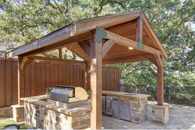 305 NW 7th Avenue, Mineral Wells, TX 76067 - Photo 3