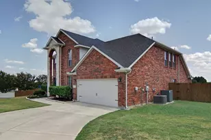 1717 Sorrel Ct, Weatherford, TX 76087 - Photo 3