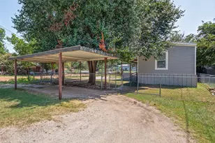 3616 Pecan Grove Ct, Granbury, TX 76048 - Photo 3