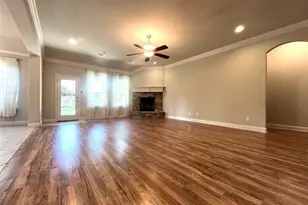 348 Bessie Coleman Blvd, Waxahachie, TX 75165 - Photo 7