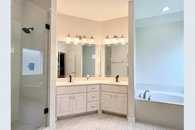 2204 Paige Court, Carrollton, TX 75006 - Photo 17