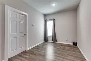 1425 Evans Ave, Fort Worth, TX 76104 - Photo 9