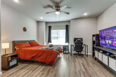 1425 Evans Avenue, Fort Worth, TX 76104 - Photo 7