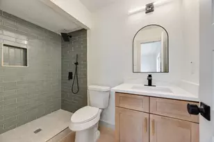 5229 Nash Dr, The Colony, TX 75056 - Photo 11
