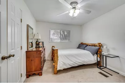 9835 Estate Lane, Dallas, TX 75238 - Photo 9