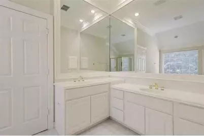 714 E Peninsula Drive, Coppell, TX 75019 - Photo 13