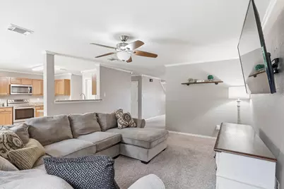 16637 Woodside Drive, Fort Worth, TX 76247 - Photo 9