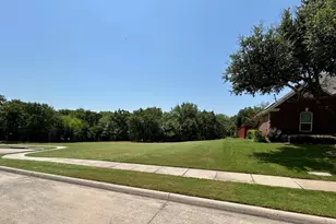2300 High Pointe Dr, Corinth, TX 76210 - Photo 31