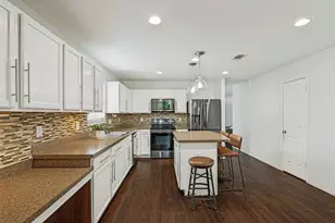 2500 Navasota Dr, Little Elm, TX 75068 - Photo 15