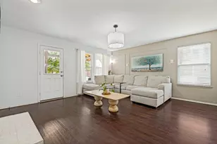 2500 Navasota Dr, Little Elm, TX 75068 - Photo 11