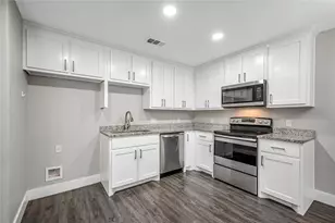 901 W Collins St, Denison, TX 75020 - Photo 5