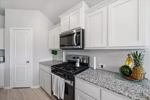 8425 Coffee Spgs Dr, Fort Worth, TX 76131 - Photo 15