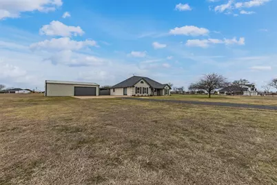 312 Corral Road, Godley, TX 76044 - Photo 3