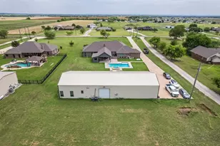 239 N Armstrong Rd, Venus, TX 76084 - Photo 31