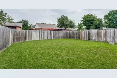 209 W Schreiber Street, Garland, TX 75040 - Photo 23