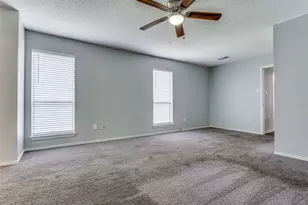209 W Schreiber St, Garland, TX 75040 - Photo 17