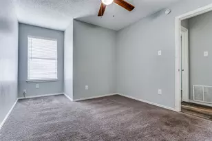 209 W Schreiber St, Garland, TX 75040 - Photo 19