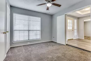 209 W Schreiber St, Garland, TX 75040 - Photo 9