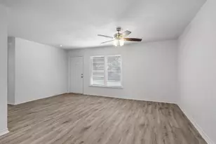 708 Race St, Crowley, TX 76036 - Photo 11