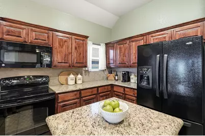 812 Peach Lane, Burleson, TX 76028 - Photo 11