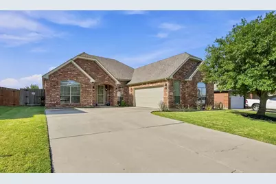 812 Peach Lane, Burleson, TX 76028 - Photo 3