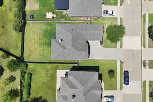 812 Peach Ln, Burleson, TX 76028 - Photo 33