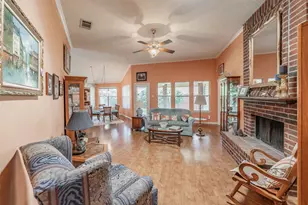 1108 Middlebury Ln, Euless, TX 76040 - Photo 5