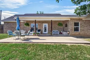 424 E Pennsylvania Ave, Van, TX 75790 - Photo 23
