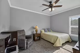 424 E Pennsylvania Ave, Van, TX 75790 - Photo 17