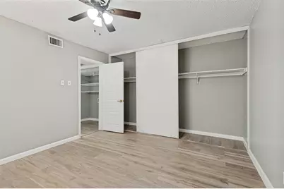 2640 Santiago Circle, Grand Prairie, TX 75052 - Photo 9