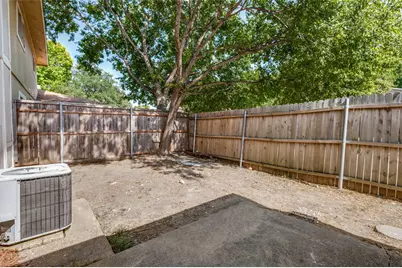 2640 Santiago Circle, Grand Prairie, TX 75052 - Photo 15