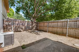 2640 Santiago Cir, Grand Prairie, TX 75052 - Photo 15
