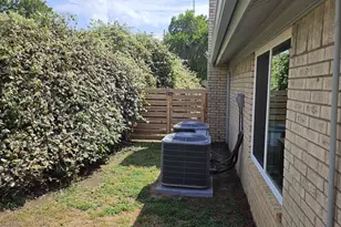 4717 Mandalay Dr, Arlington, TX 76016 - Photo 19