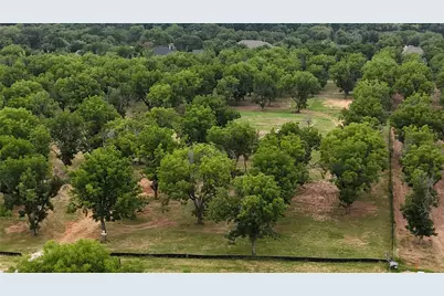 3185 E Landings S, Granbury, TX 76048 - Photo 5