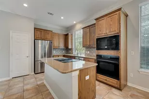 4000 Hearthlight Ct, Plano, TX 75024 - Photo 5
