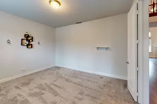 13591 Vineyard Ln, Frisco, TX 75035 - Photo 11