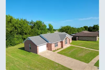 2001 Solomon Drive, Commerce, TX 75428 - Photo 1